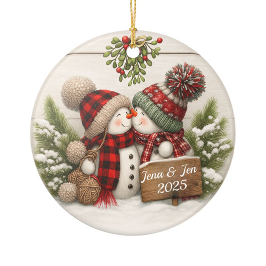 Kissing Snowmen Ornament, Personalized 2025 Christmas Ornament, Custom Name Ceramic Holiday Decoration, Couple Gift, Winter Keepsake