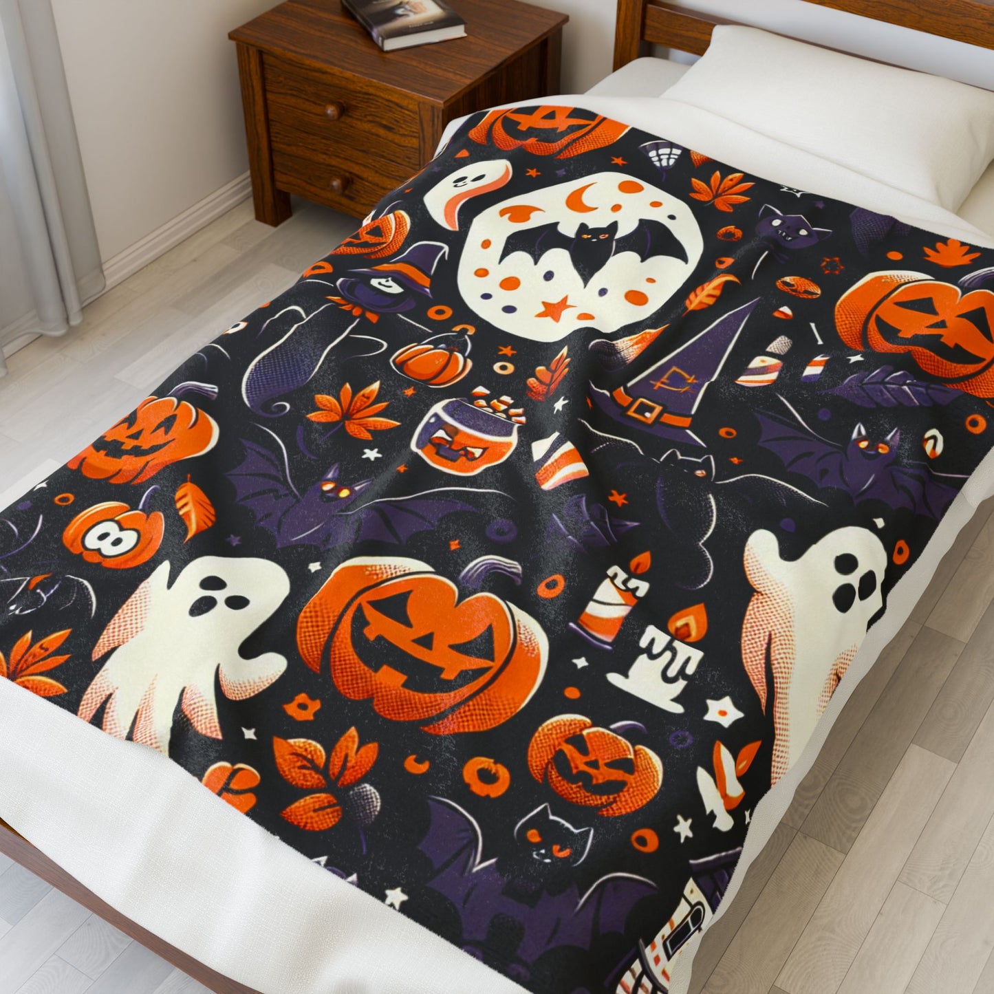 Halloween Blanket, Spooky Velveteen Throw, Autumn Plush Blanket, Cozy Home Decor, Warm Gift for Her, Halloween Bedding, Halloween Gift for